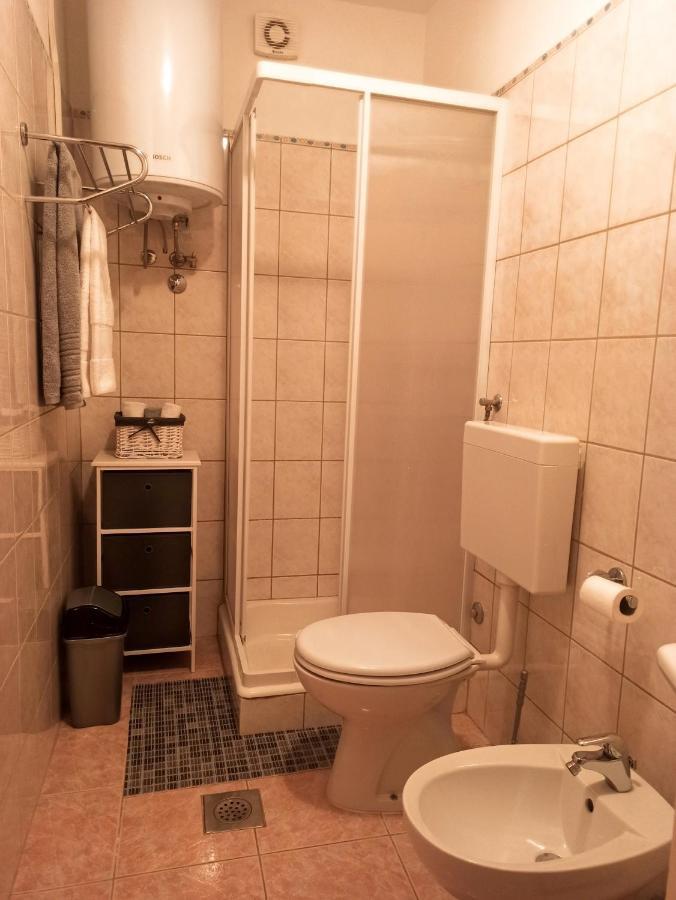 Apartman Dora PUY Exterior foto